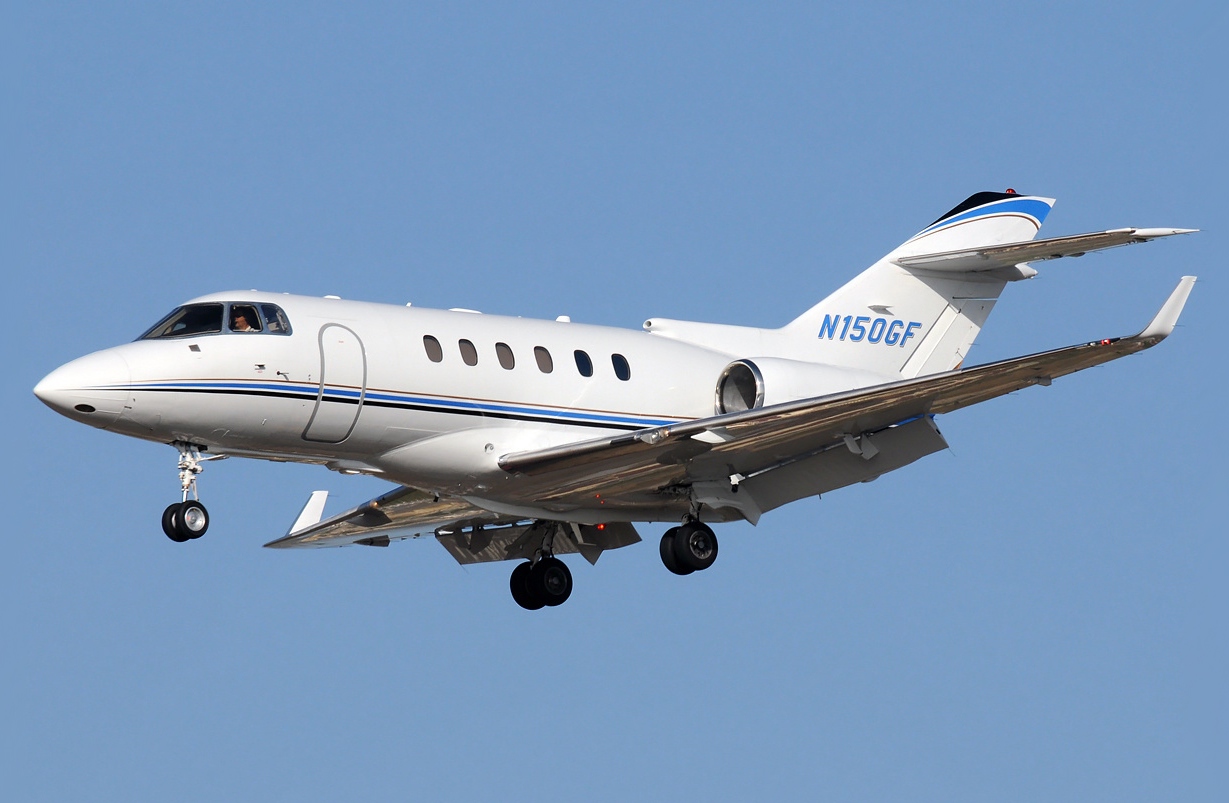 Hawker 800XP business jet